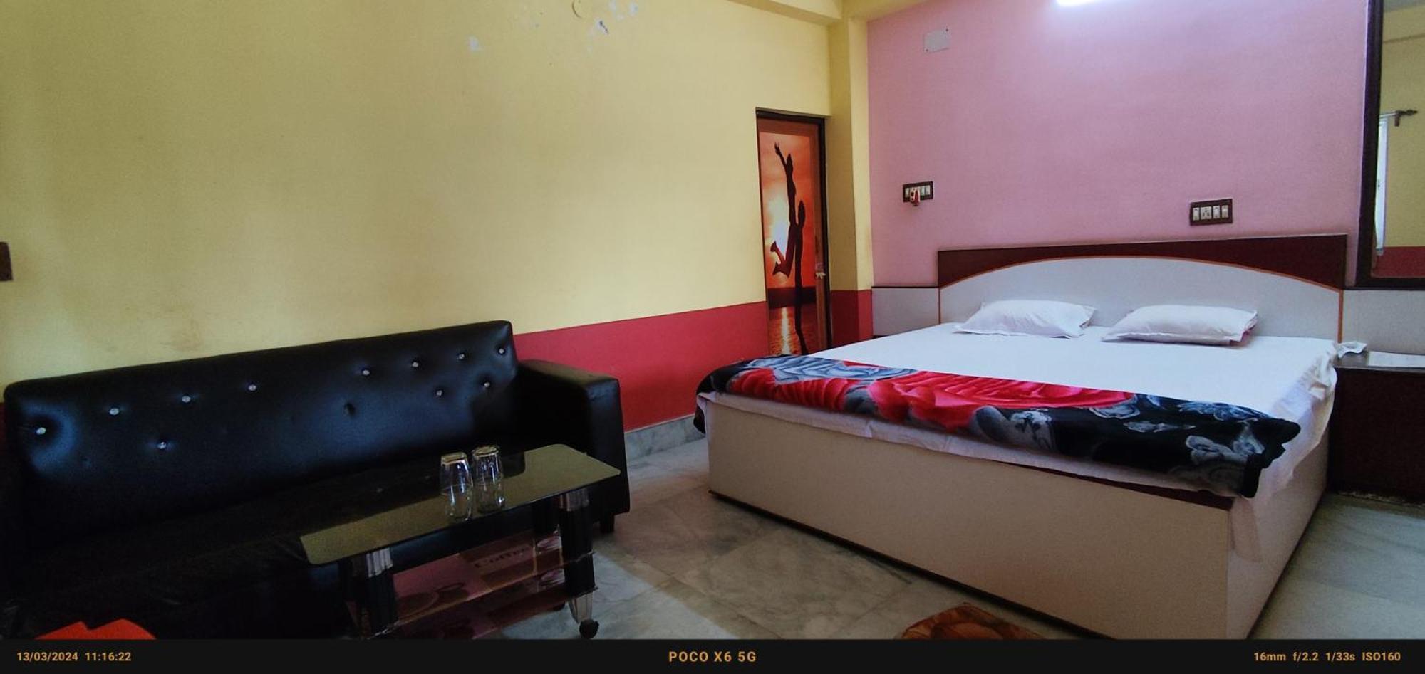 India Tours Only Ekanta Apan 호텔 Mathurakhanda 외부 사진